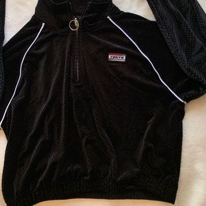 Sporty black velvet cropped sweater
